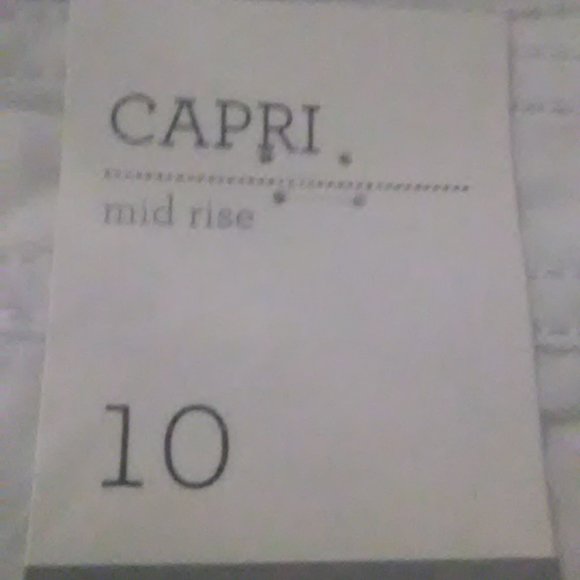 Mid Rise Capris - Picture 4 of 8